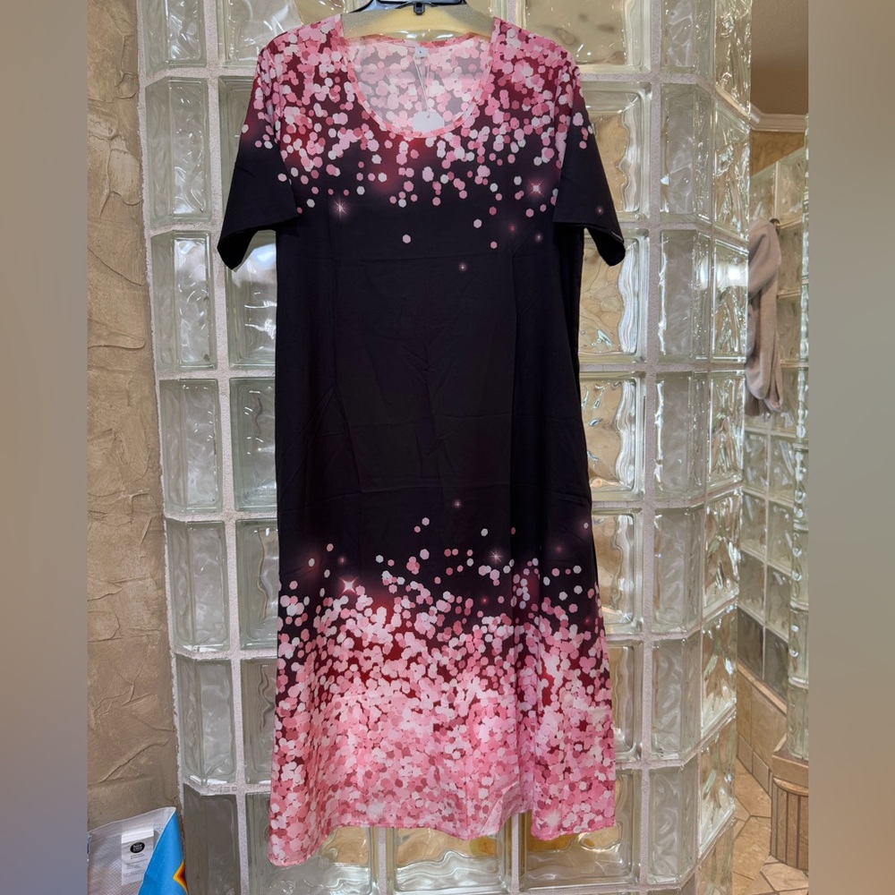 Elegant Pink and Black Floral Midi Dress
